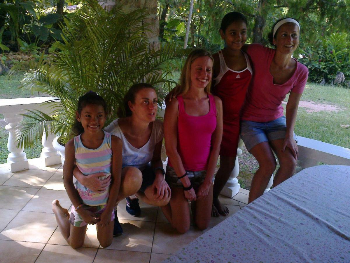 Chez Muriel Anse Volbert Village Exterior foto